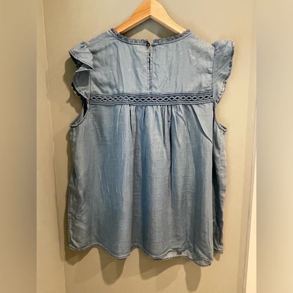 TORRID Flutter Blouse - Denim Medium Wash- Size 1X- New w Tags - Picture 9 of 12